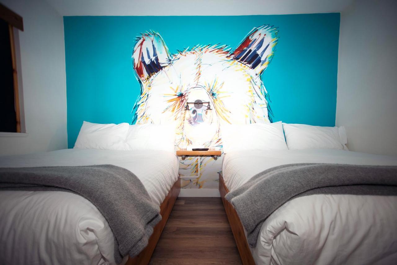 Crash Hotel スカーミッシュ エクステリア 写真